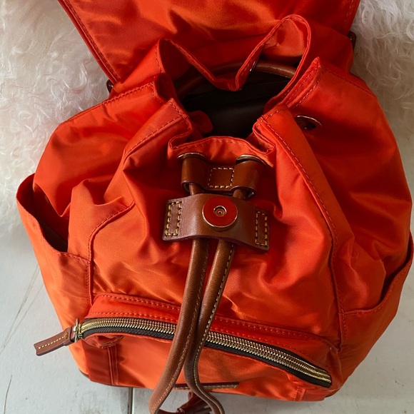DOONEY & BOURKE vibrant orange backpack - Picture 3 of 16